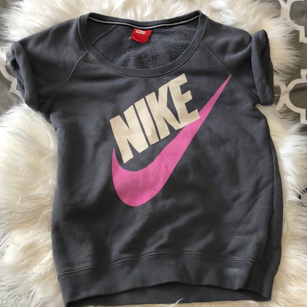 Retro Nike Sweatshirt